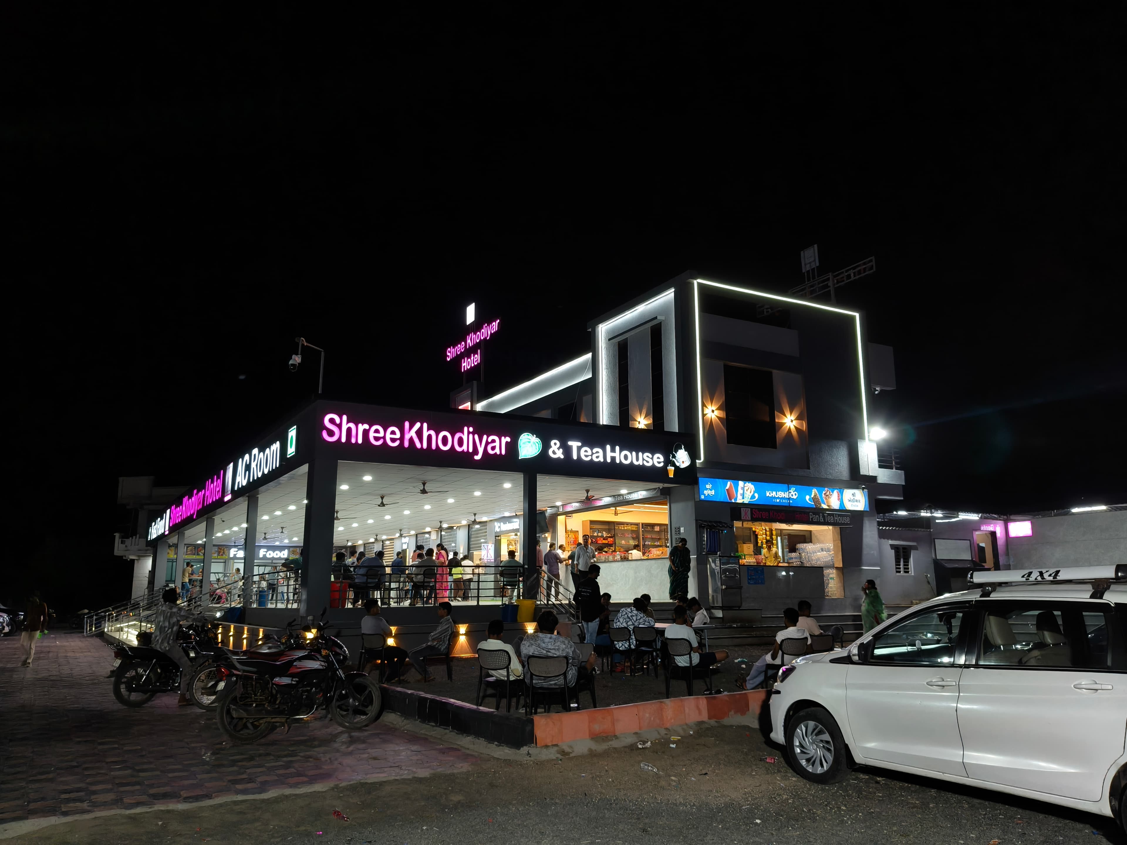 Night View Front