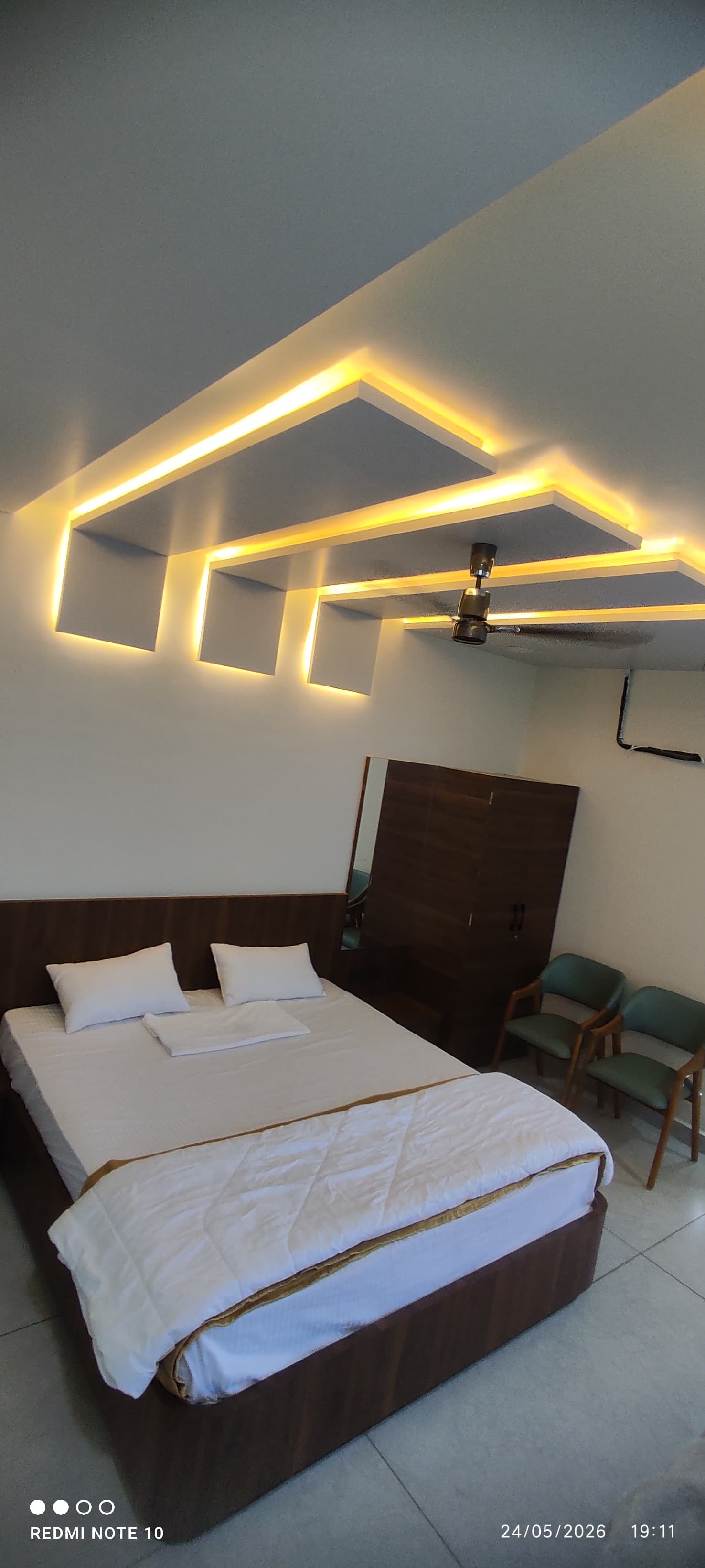 Room with Beds